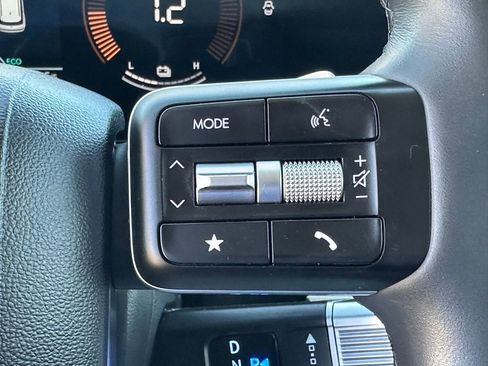 Certified 2025 Hyundai Santa Fe SEL image 34