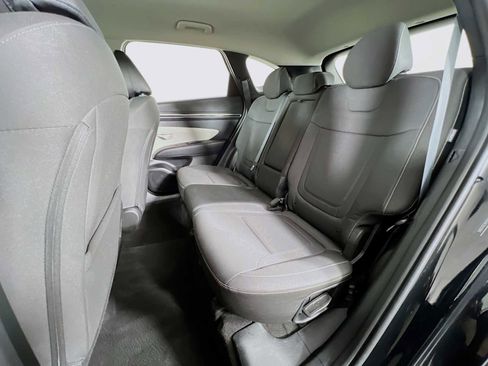 Certified 2024 Hyundai Tucson SE FWD image 23