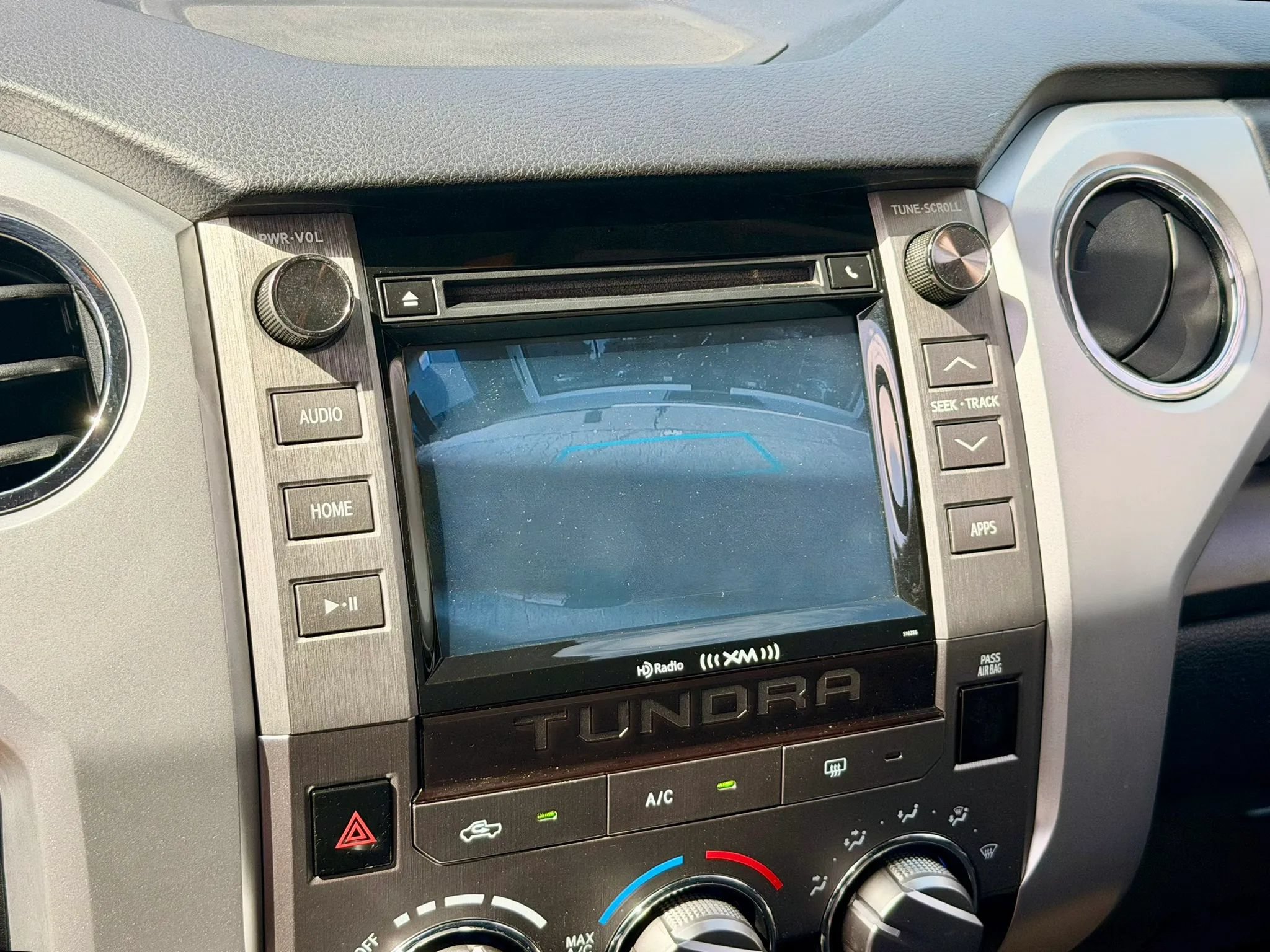 Used 2018 Toyota Tundra SR5 AWD/4WD image 21