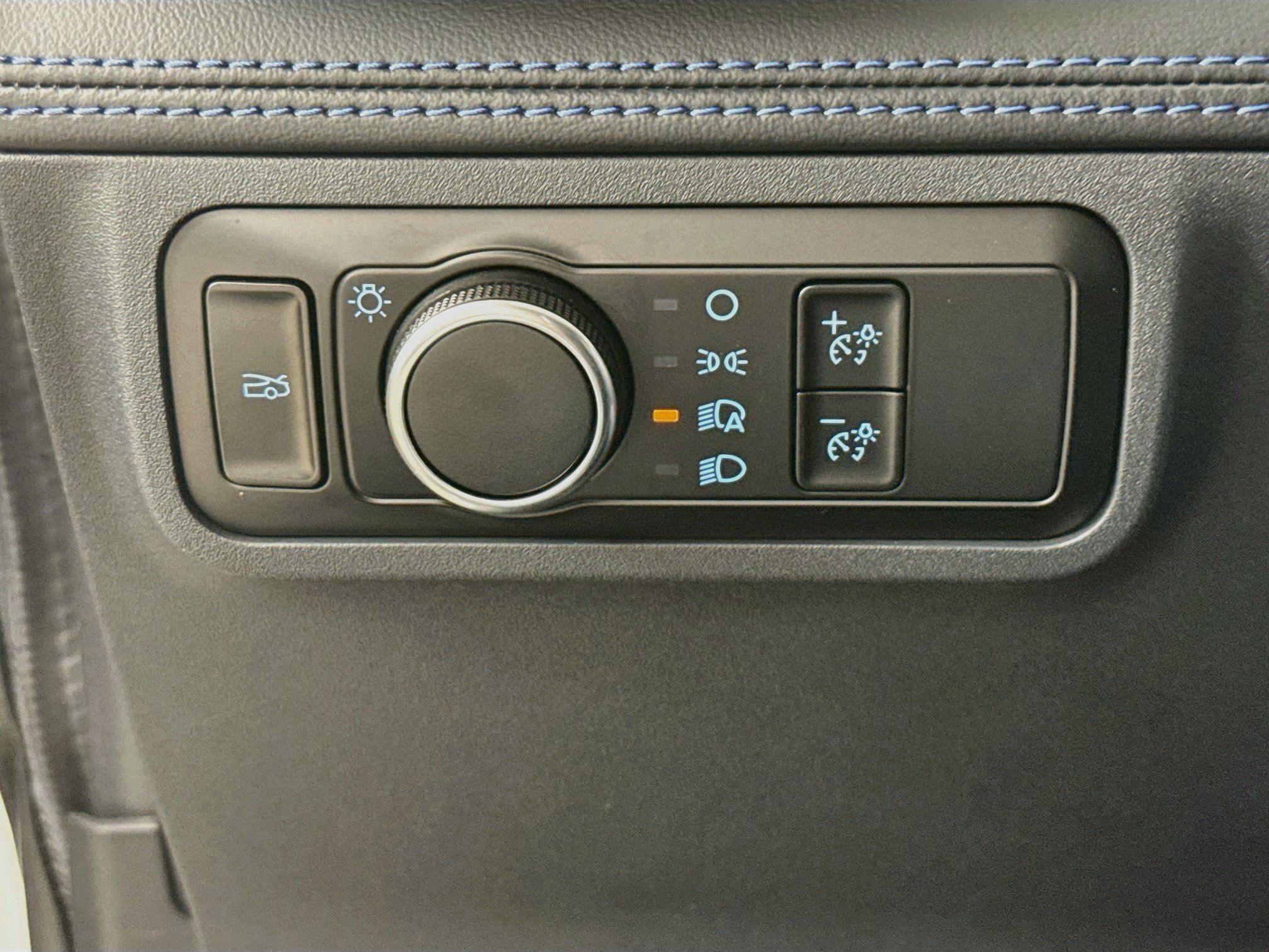 Used 2024 Ford Mustang Dark Horse RWD image 9