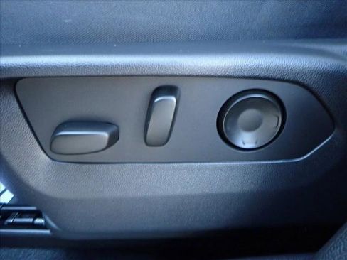 Used 2024 Buick Envision Sport Touring image 12