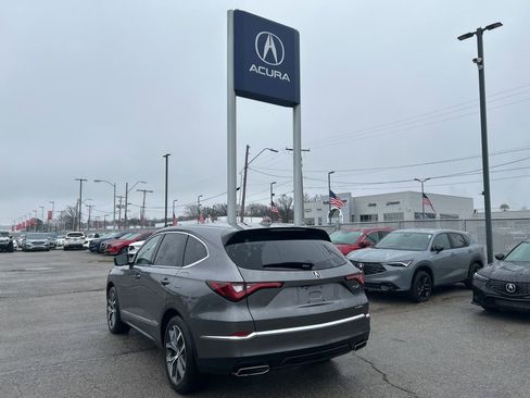 Used 2023 Acura MDX SH-AWD w/ Technology Package image 7