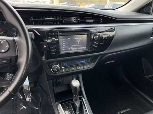 Used 2014 Toyota Corolla S image 16