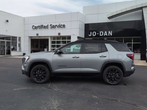 New 2026 GMC Terrain Elevation w/ Elevation Premium Package AWD/4WD image 8