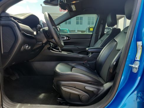 Used 2022 Jeep Compass Latitude FWD image 12