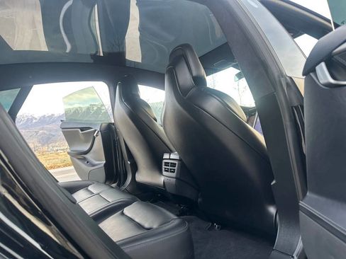 Used 2018 Tesla Model S 75D image 19