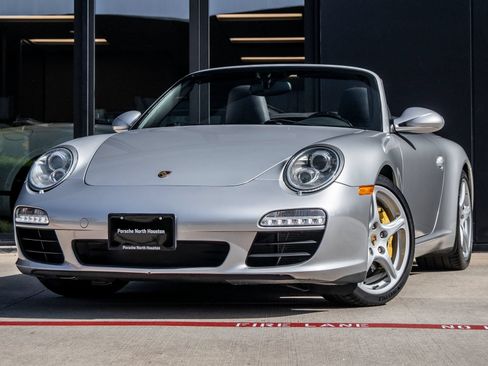 Used 2010 Porsche 911 Carrera S RWD image 1