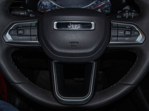 Used 2024 Jeep Compass Latitude w/ Sun and Sound Group AWD/4WD image 11
