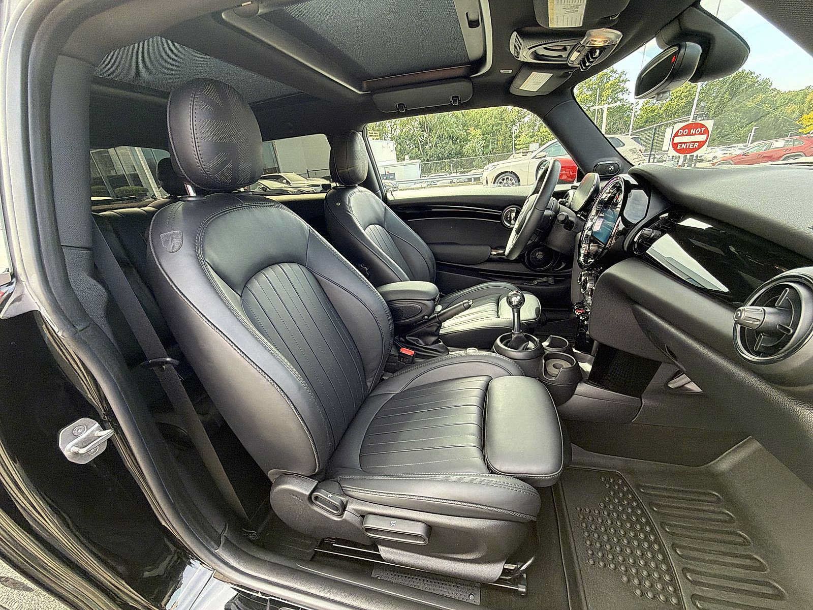 Used 2022 MINI Cooper John Cooper Works FWD image 22