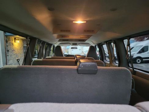 Used 2017 Chevrolet Express 3500 LT w/ LT Preferred Equipment Group image 46