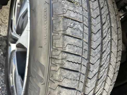 Used 2024 Toyota Highlander XLE image 7