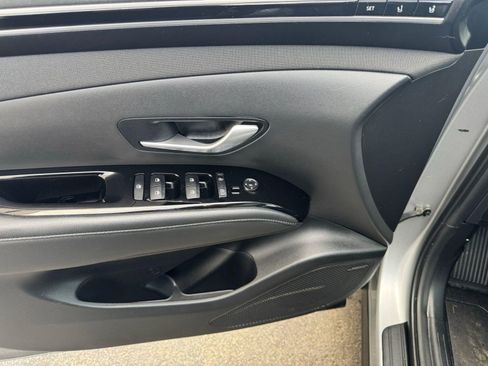 Used 2023 Hyundai Tucson Limited AWD/4WD image 19
