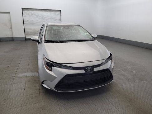Used 2024 Toyota Corolla LE image 14