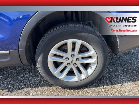 Used 2015 Ford Explorer XLT AWD/4WD image 17