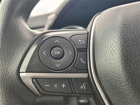 Used 2023 Toyota Camry LE image 28