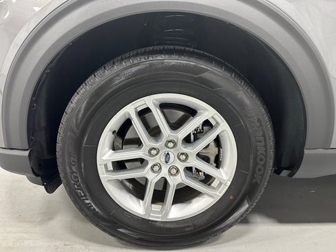 Used 2025 Ford Explorer Active image 60