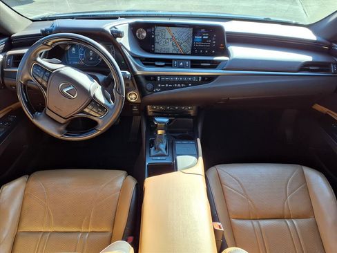 Used 2020 Lexus ES 350 Ultra Luxury image 8