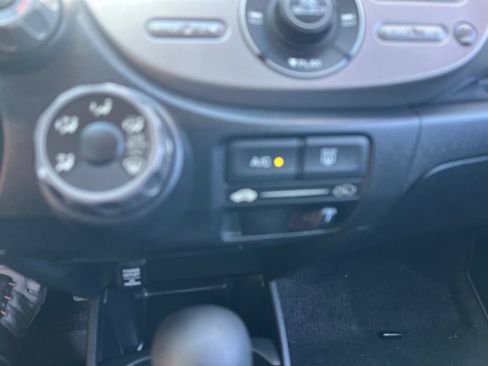 Used 2013 Honda Fit image 49