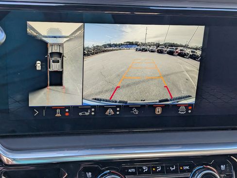 Used 2024 GMC Sierra 3500 Denali Ultimate image 26