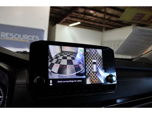 Used 2024 Mitsubishi Outlander Ralliart image 38