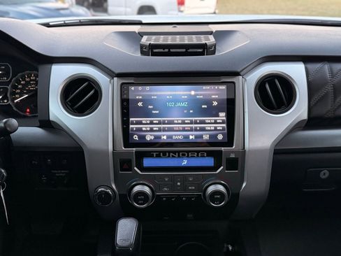 Used 2018 Toyota Tundra Platinum image 41