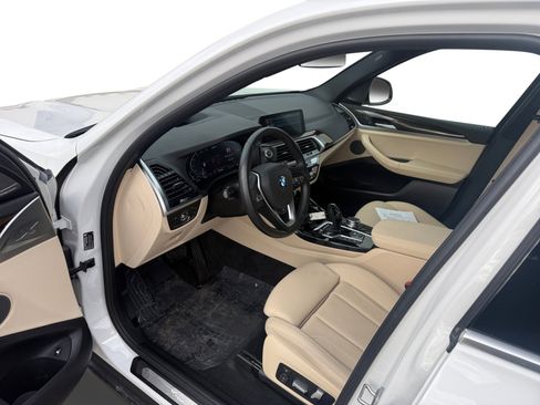 Used 2021 BMW X3 xDrive30e w/ Premium Package image 2