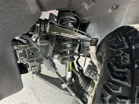 New 2025 GMC Canyon Elevation w/ Convenience Package image 35