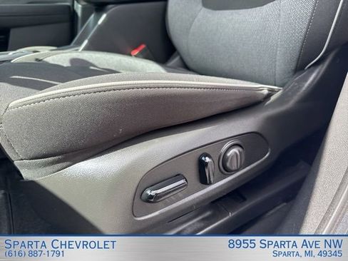 Used 2023 Chevrolet TrailBlazer LT w/ Convenience Package image 12