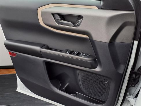 Used 2025 Ford Bronco Sport Big Bend w/ Convenience Package image 19