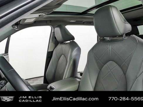 Used 2021 Toyota Highlander Platinum AWD/4WD image 5