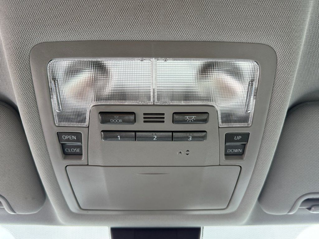 Used 2019 Toyota Highlander Limited AWD/4WD image 17