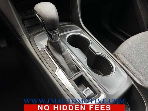 Used 2022 Chevrolet Equinox LT FWD image 29