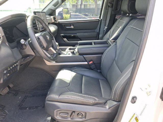 Used 2026 Toyota Tundra Limited AWD/4WD image 12