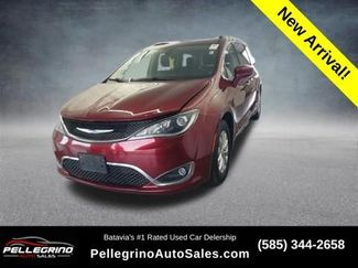 Used 2019 Chrysler Pacifica Touring-L video 1