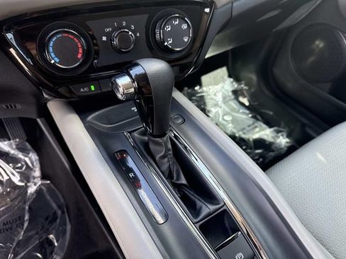 Certified 2022 Honda HR-V LX image 25