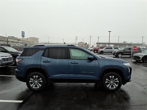 New 2026 Chevrolet Equinox LT image 2