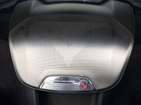 Used 2020 Chevrolet Corvette Stingray Preferred Cpe w/ 2LT Preferred Equipment Group RWD image 18