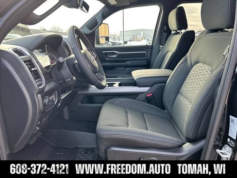 New 2026 RAM 1500 Big Horn AWD/4WD image 14