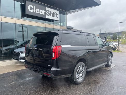 Used 2025 Ford Expedition Max Active AWD/4WD image 6