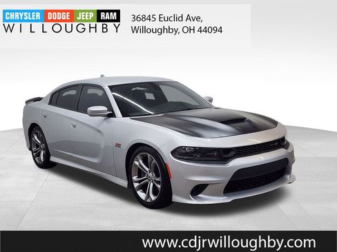 Used 2022 Dodge Charger Scat Pack image 3