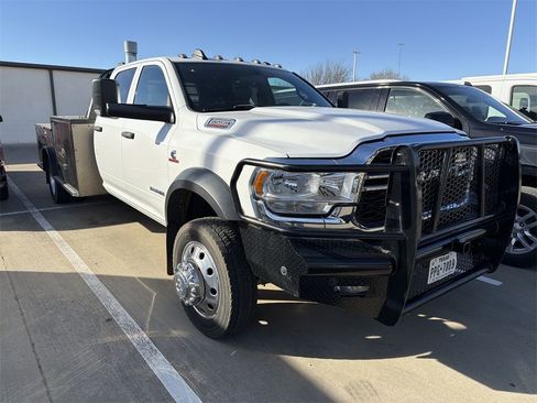 Used 2021 RAM 5500 Tradesman w/ Chrome Appearance Group image 2