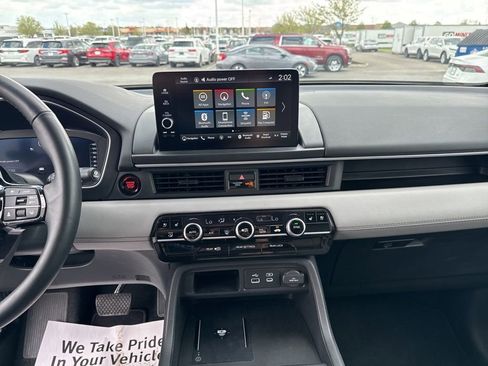 Certified 2025 Honda Pilot Elite image 20