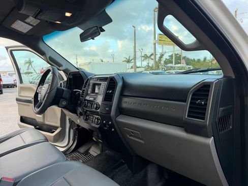 Used 2017 Ford F450 XL w/ Power Equipment Group AWD/4WD image 20