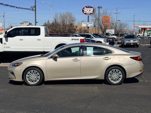 Used 2016 Lexus ES 350 w/ Premium Package w/Wood Trim image 32