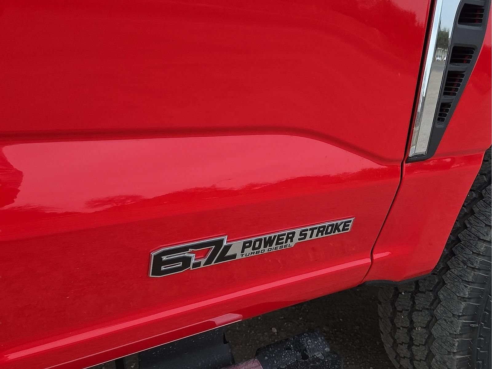 New 2026 Ford F250 Lariat w/ FX4 Off-Road Package AWD/4WD image 7