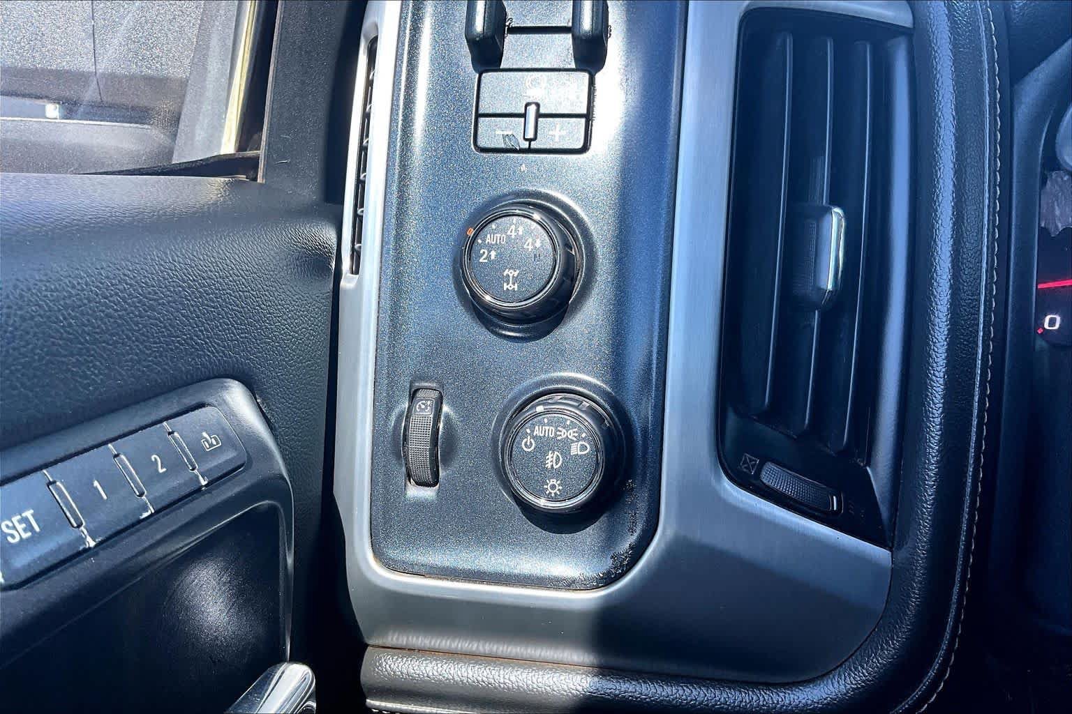 Used 2016 GMC Sierra 1500 SLT AWD/4WD image 29