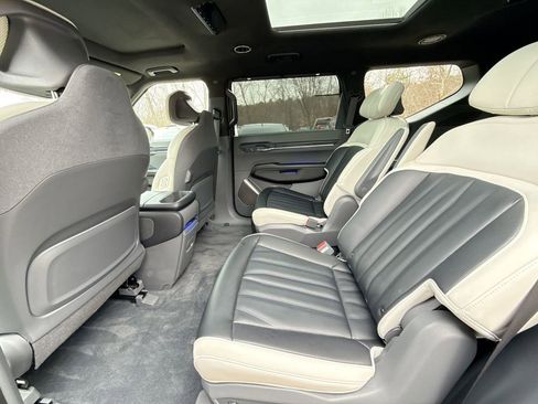 Used 2024 Kia EV9 GT-Line image 24