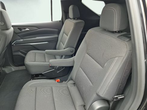 Used 2026 Chevrolet Traverse LT FWD image 10