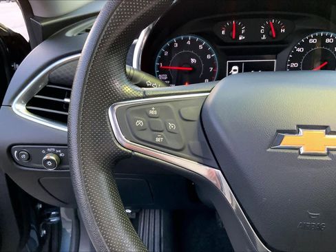 Used 2020 Chevrolet Malibu LT FWD image 23