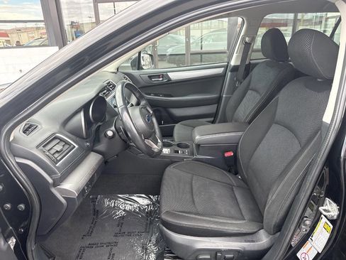 Used 2019 Subaru Outback 2.5i Premium AWD/4WD image 8
